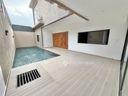 Location villa  duplex  5 pièces  -Cocod