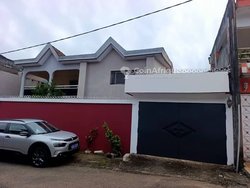 Vente villa duplex 8 pièces en vente à la Riviera synacasy