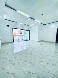 Location appartement 3pièces à Bingerville feh késsé oribat