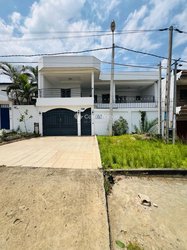 Location villa haut standing 7 pièces -