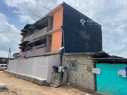 Vente immeuble à Abidjan yopougon sodeci r+2