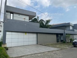 Location villa duplex 9 pièces avec piscine — II Plateaux 7