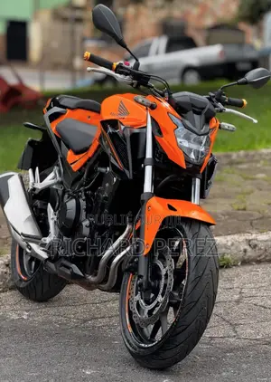 Honda CB 2019 Orange