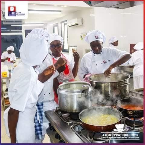 FORMATION PROFESSIONNELLE HÔTELLERIE ET CUISINE 
