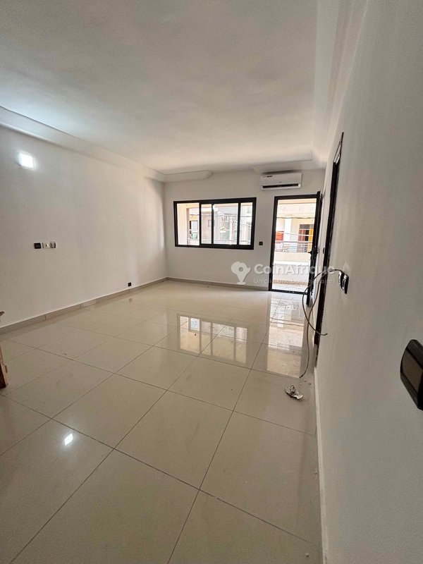 Location appartement 4 pièces avec ascenseur - faya résiden
