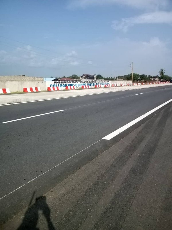 Terrain en bordure de route   1500m²  Assinie Assouinde