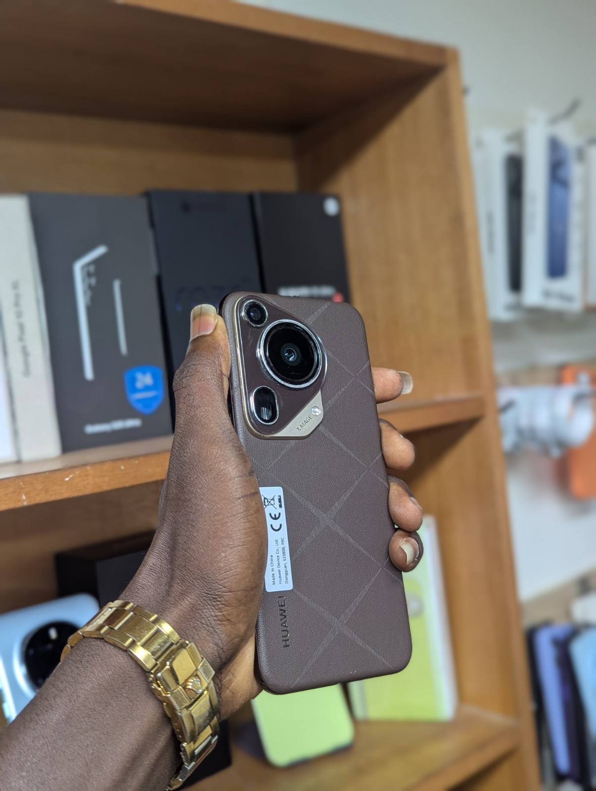 HUAWEI PURA 70 ULTRA