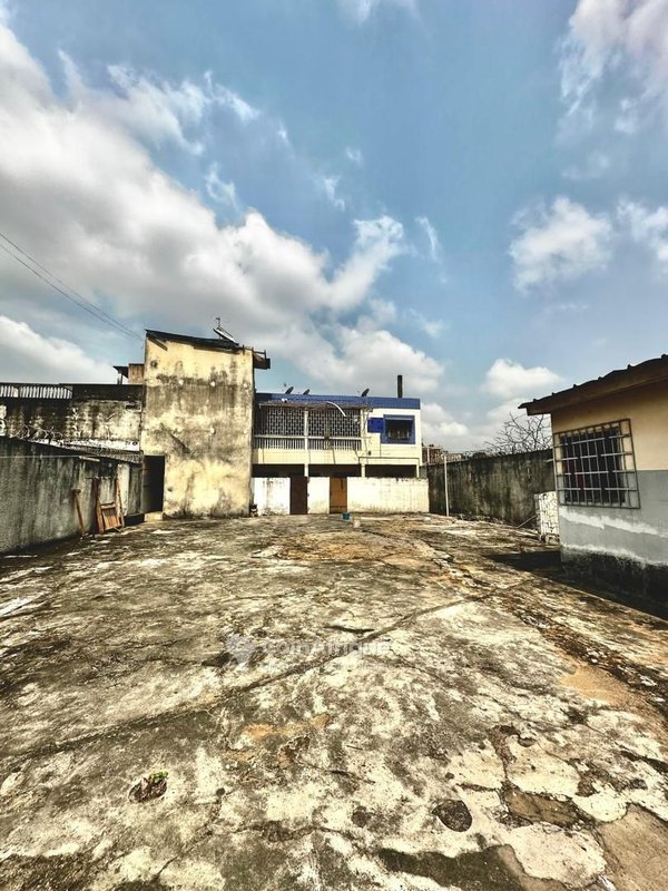 Terrain 900m2  -Riviera atoban