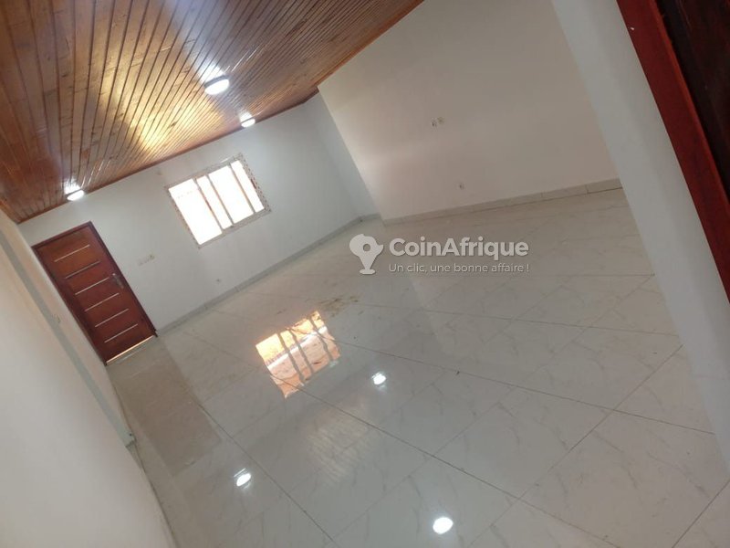 Location appartement 4 pièces à la rivera
