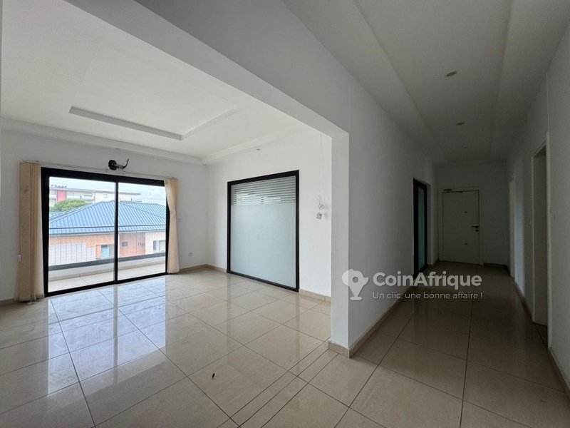 Vente appartement 4 pièces en vente à Rivera 2