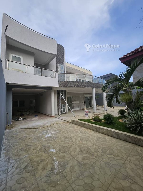 Vente villa duplex 8 pièces - Cocody angré