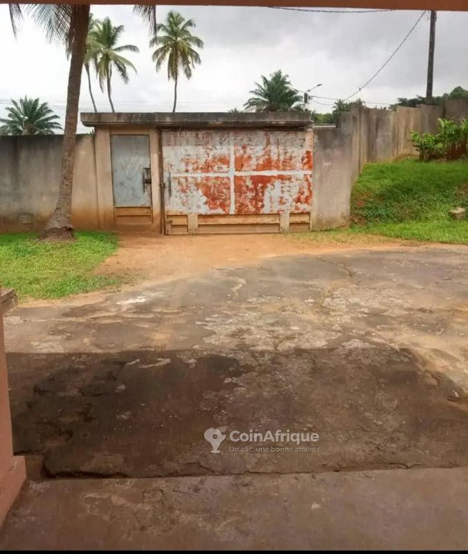 Terrain 971m² - Cocody centre
