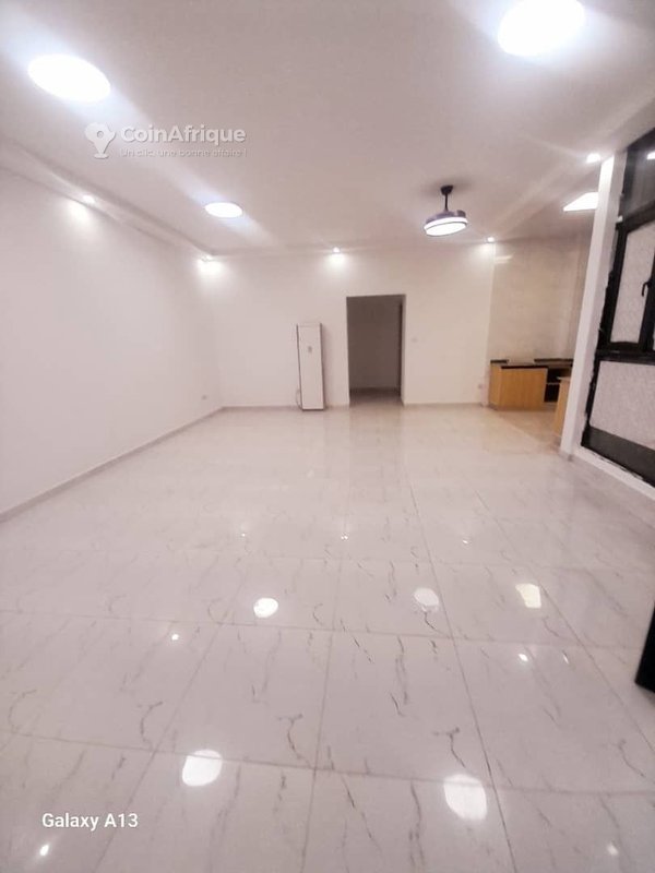 Location appartement 5 pièces à Angré 8e