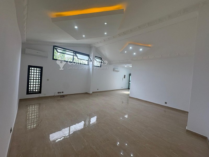 Location appartement 5 pièces - rivière 3