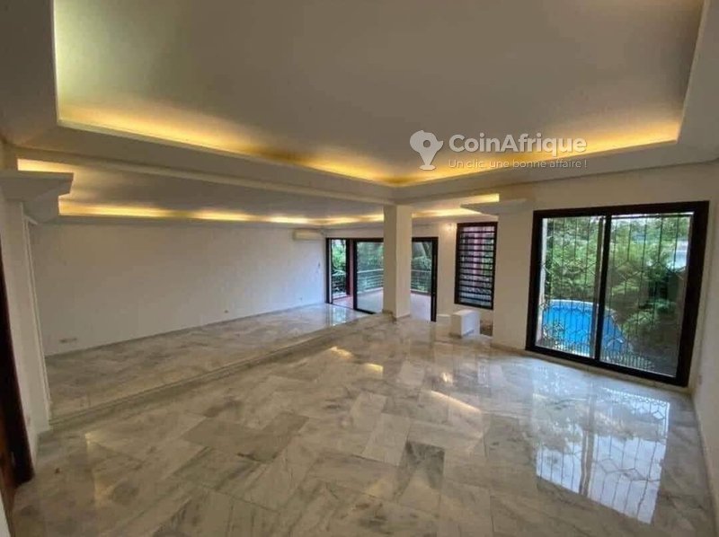 Location appartement 4 pièces - Cocody