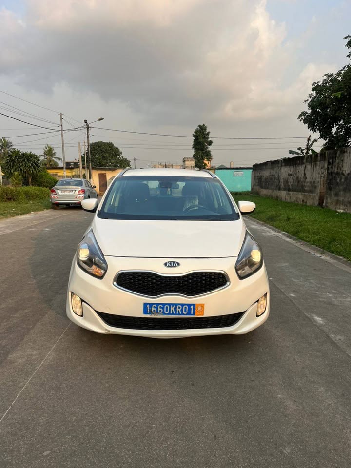 KIA RONDO 2016 