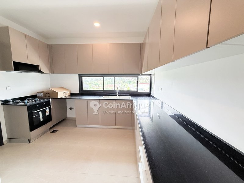 Location appartement  3 pièces - Cocody