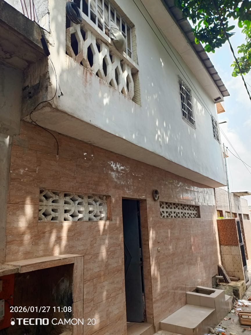 6 pces Duplex en vente a yop