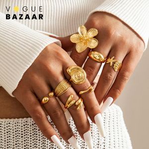 VOGUE BAZAAR Set de 8 bagues statement pour femmes, design unique et audacieux irréguli...
