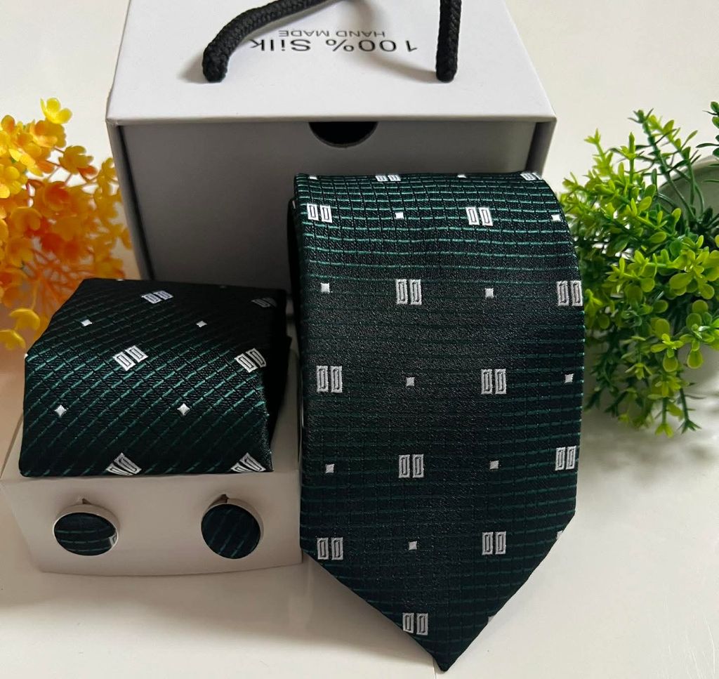 JOLI COFFRET HOMME 