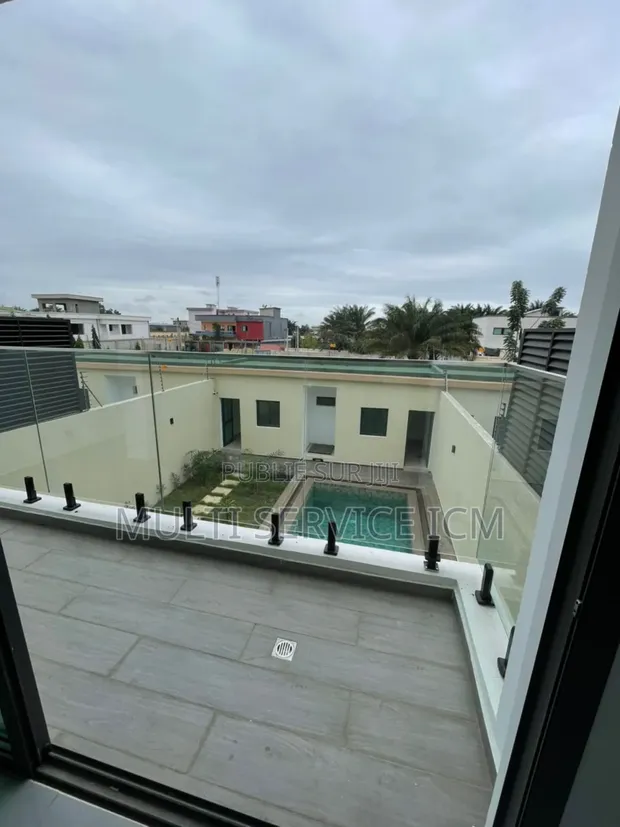 6chbre Duplex dans Ismaël Coulibaly, Cocody à Vendre