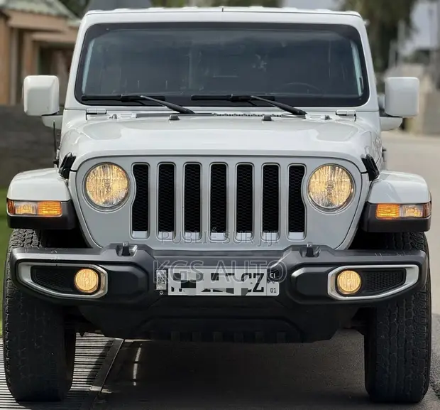 Jeep Wrangler Sahara 4 Door 4x4 2023 Blanc