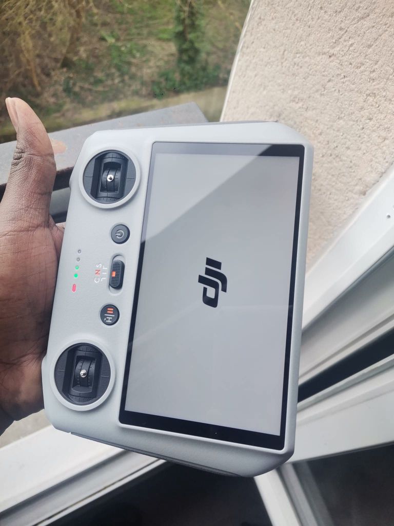 Drone Dji mini 3 Fly More Combo⁸