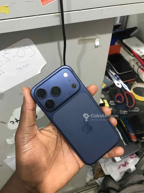Iphone 17 pro quasi  256gb