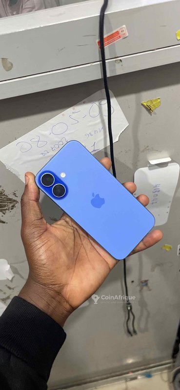 iPhone 16