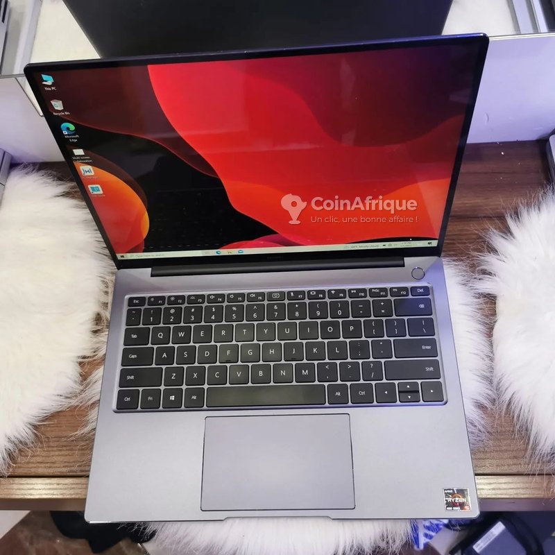 Ordinateur Huawei D13 ryzen 7/ 16 go ram/ 512go ssd