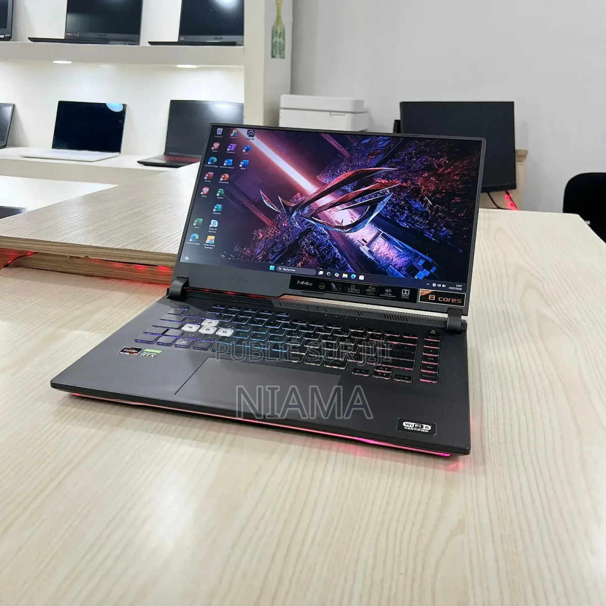 Neuf Asus ROG Strix G15 G512 16GB Intel Core I7 SSD 512GB