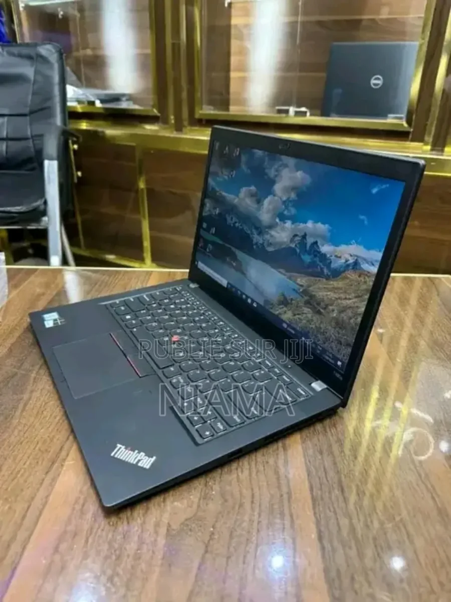 Neuf Lenovo Thinkpad T490s 16GB Intel Core I5 SSD 256GB