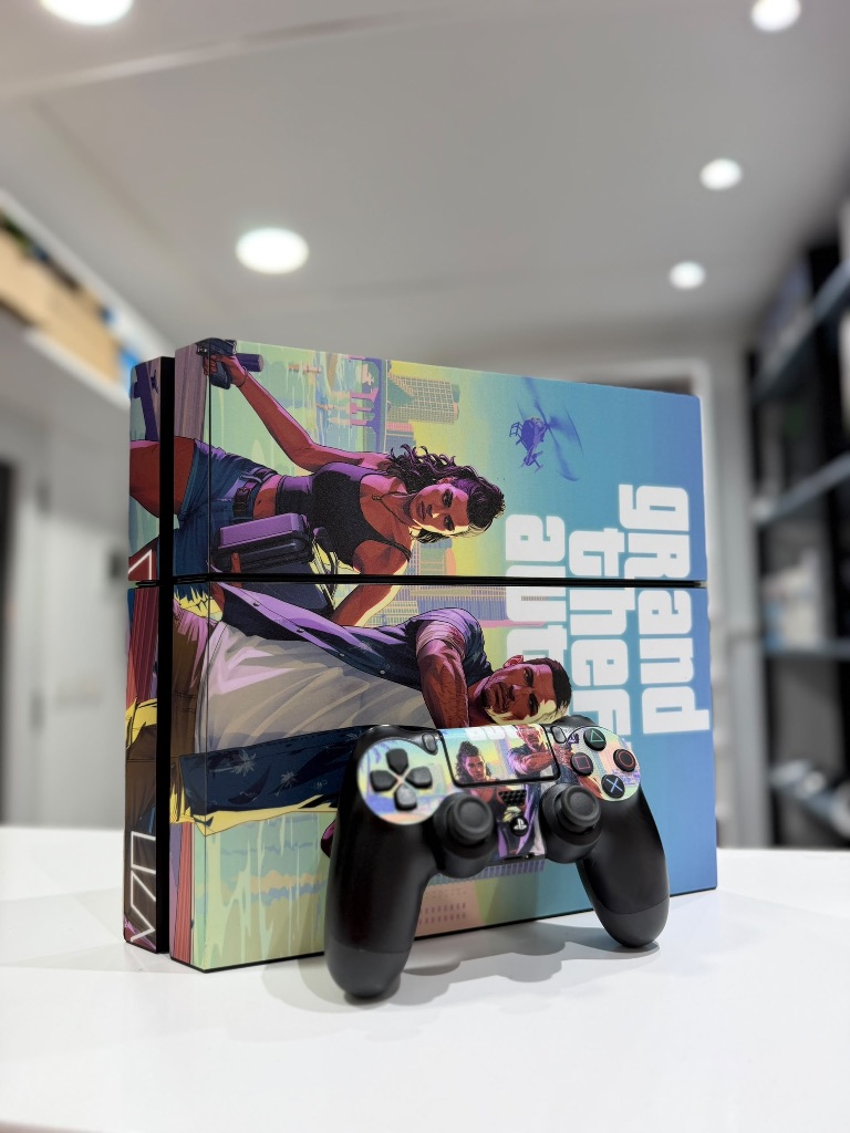 PS4 ÉDITION GTA VI CRAQUER 12 JEUX + 1 MANETTE 