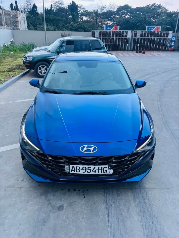 HYUNDAI ELANTRA LIMITED  🔹ANNEE 2022