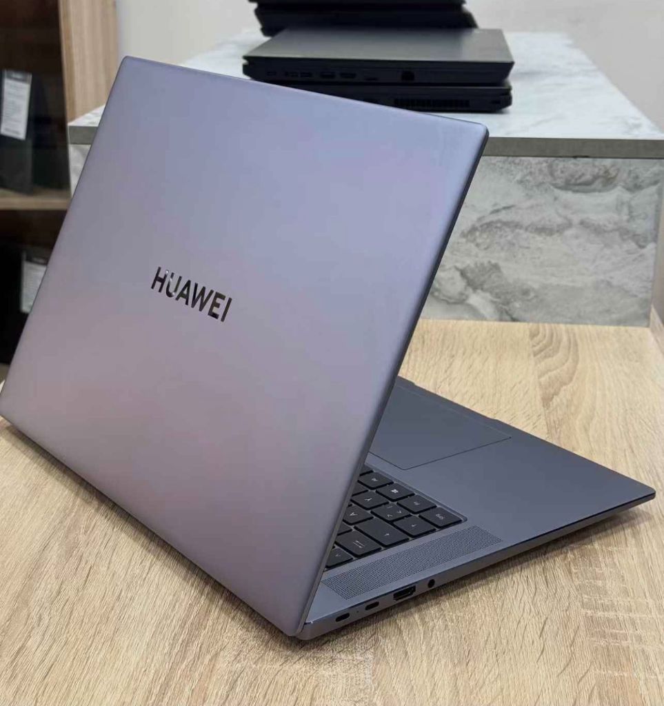 Huawei MateBook D13 Ryzen 7 11e Gen, 16Go RAM, 512Go SSD, Écran 3K