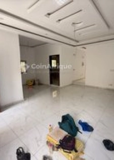 Location villas 4 pièces - Angré chu