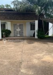 Location villa basse 6 pièces Marcory zone 4