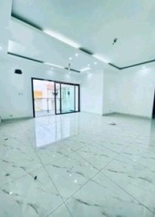 Location appartement 3pièces à Bingerville feh késsé oribat