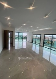 Location appartement 4 pièces haut standing à Cocody-angré