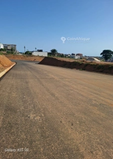 Terrain 481m² à Bingerville Akandje