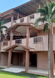 Location villa  triplex 14pièces - Riviè