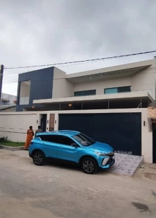 Location villa 5 pièces - Cocody angré