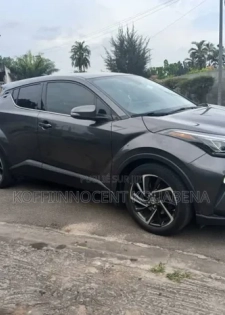 Toyota C-HR Limited 2021 Gris