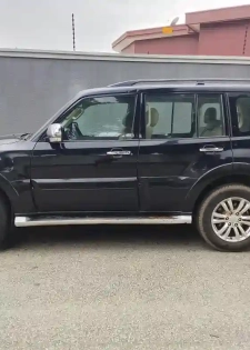 MITSUBISHI PAJERO EN VENTE