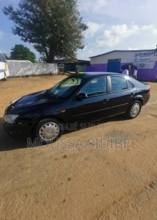Ford Mondeo 2002 Bleu