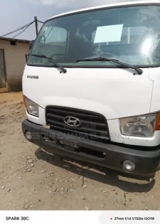 Hyundai H200 2012 Blanc cassé