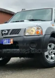 Nissan Hardbody 2015 Blanc