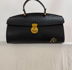 Sac noir élégant Essence Couture chic intemporel