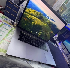 MacBook Pro 2019 Core i9 15" – 512 Go SSD, 16 Go RAM